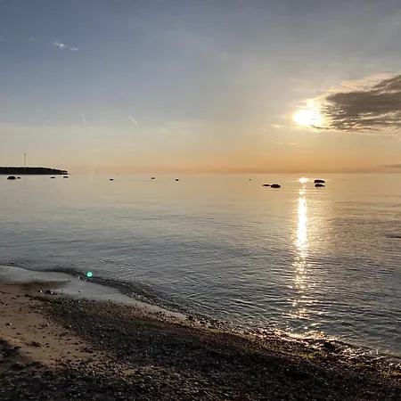 בית נופש Black House Spithami