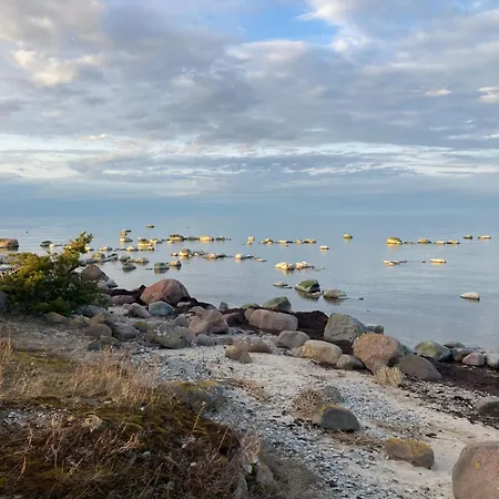 בית נופש Black House *